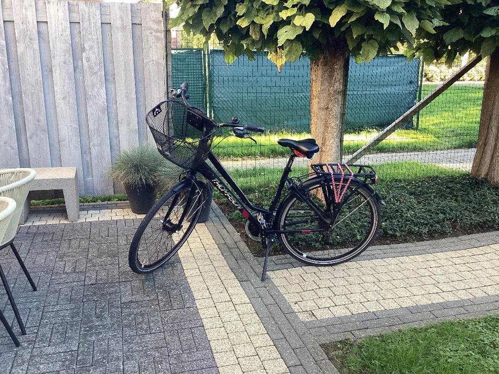 Zwarte Thompson damesfiets, Fietsen en Brommers, Ophalen, Zo goed als nieuw, Batavus, Versnellingen