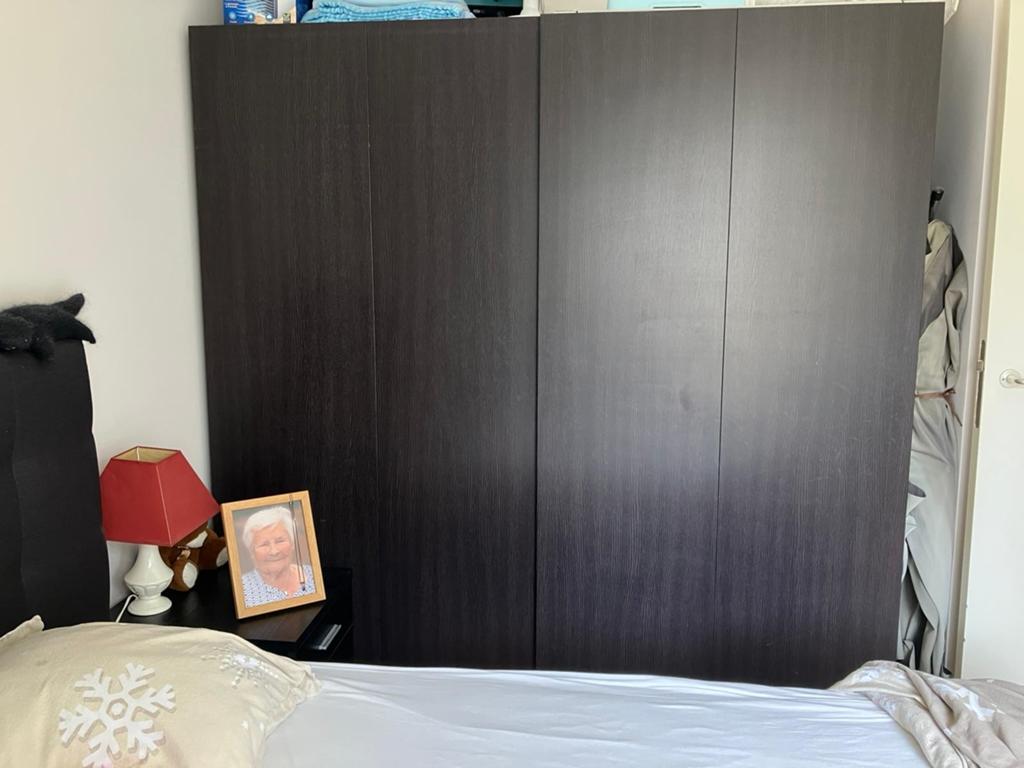 Kleerkast met schuifdeuren L2m B66cm H2m, Huis en Inrichting, Ophalen, 200 cm of meer, Meerdere deuren, Zo goed als nieuw