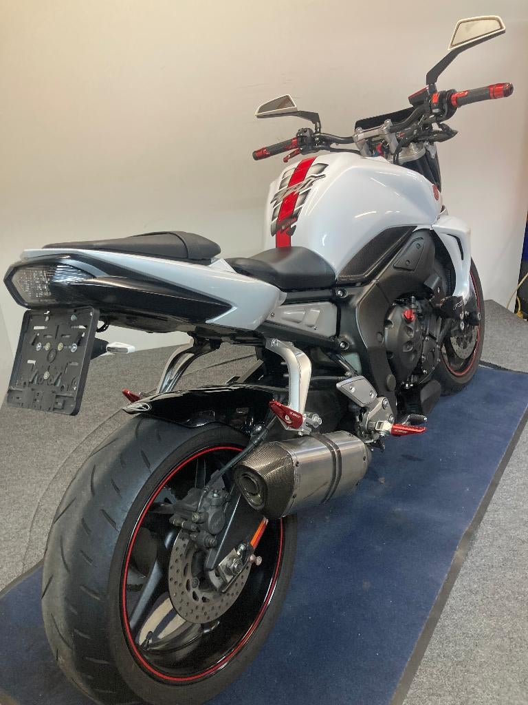 Yamaha FZ 1 MY'09 ref. LS 3343, Occasion, 4 cilinders, Motorrijbewijs A, Bedrijf