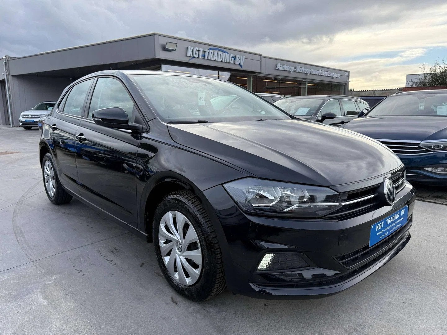 Volkswagen Polo 1.0 TSI 95PK NAVIGATIE CARPLAY PARKEERSENSOR, Auto's, Sound system, Stof, 95 pk, Zwart