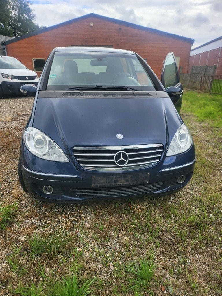 Mercedes A klasse, Autos, Classe A, Boîte manuelle, Noir, 5 portes