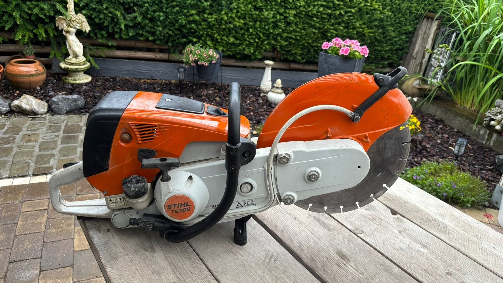 Découpeuse Stihl TS 700, Bricolage & Construction, Outillage | Meuleuses, Enlèvement, Utilisé