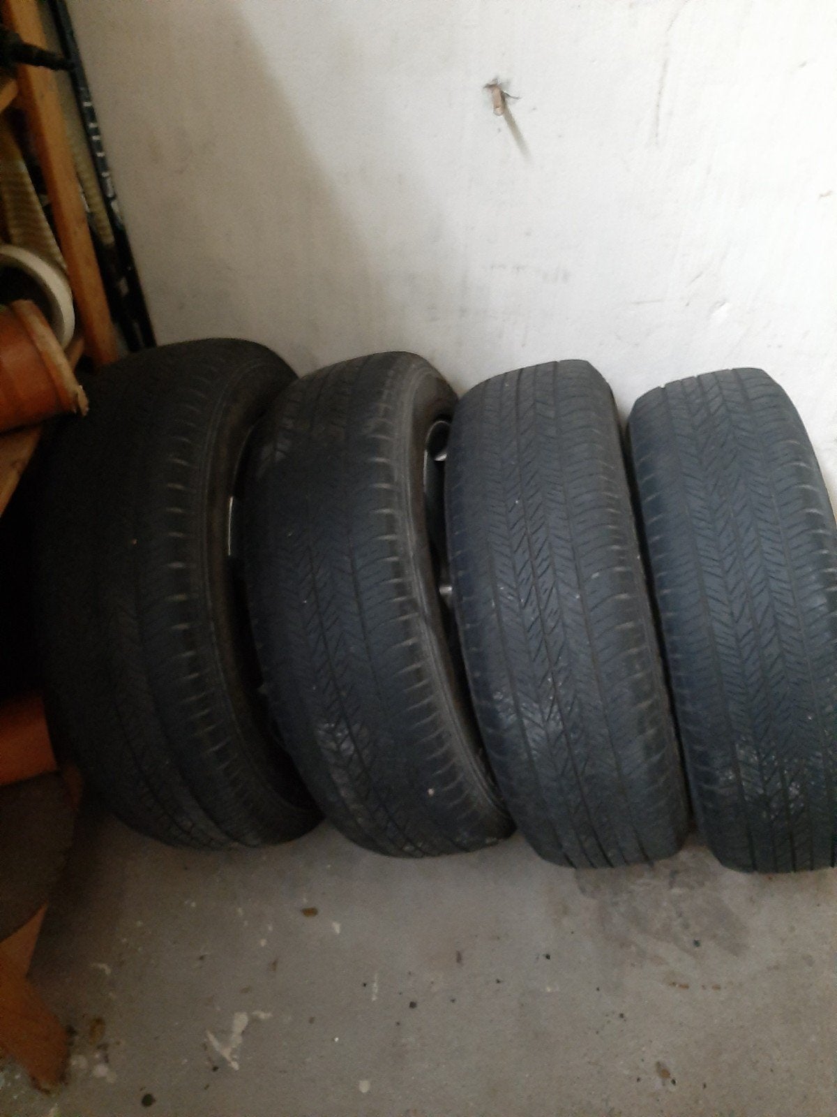 Banden met velg dunlop 215 60 r17 grijs, Auto-onderdelen, Banden en Velgen, Ophalen, Band(en)