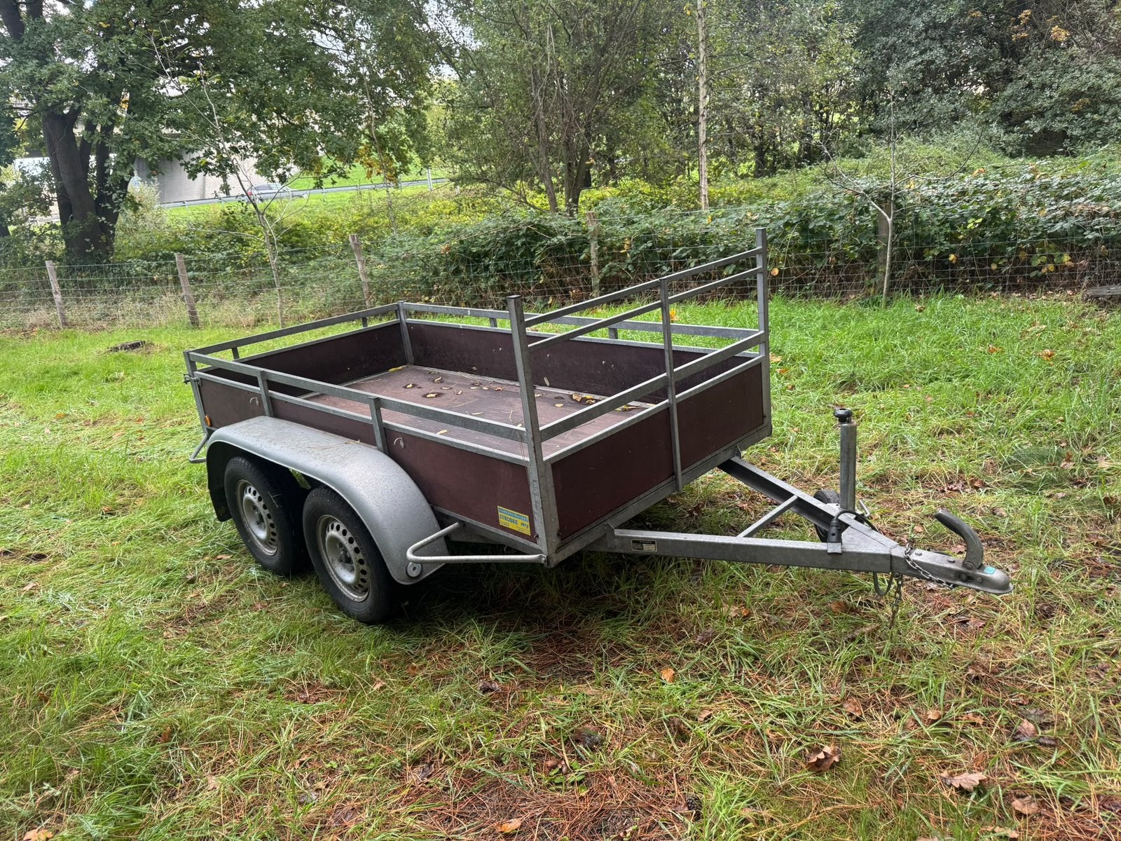 Ongeremde dubbelas aanhangwagen, Ophalen, Gebruikt