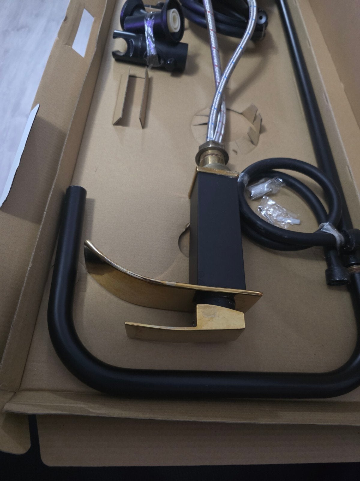 zwarte  regendouche met thermostatisch kraan  en wastafelkra, Ophalen of Verzenden, Kraan