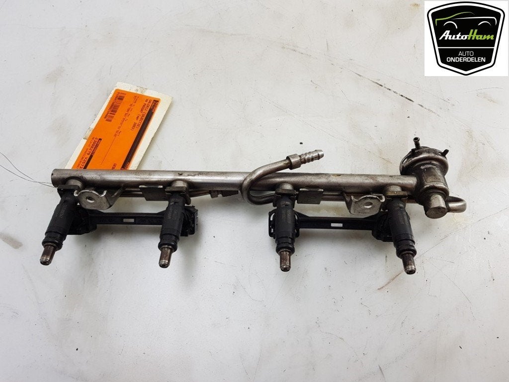 RAMPE D'INJECTION Passat Variant (3B6) (|06B133551T|), Utilisé, Volkswagen