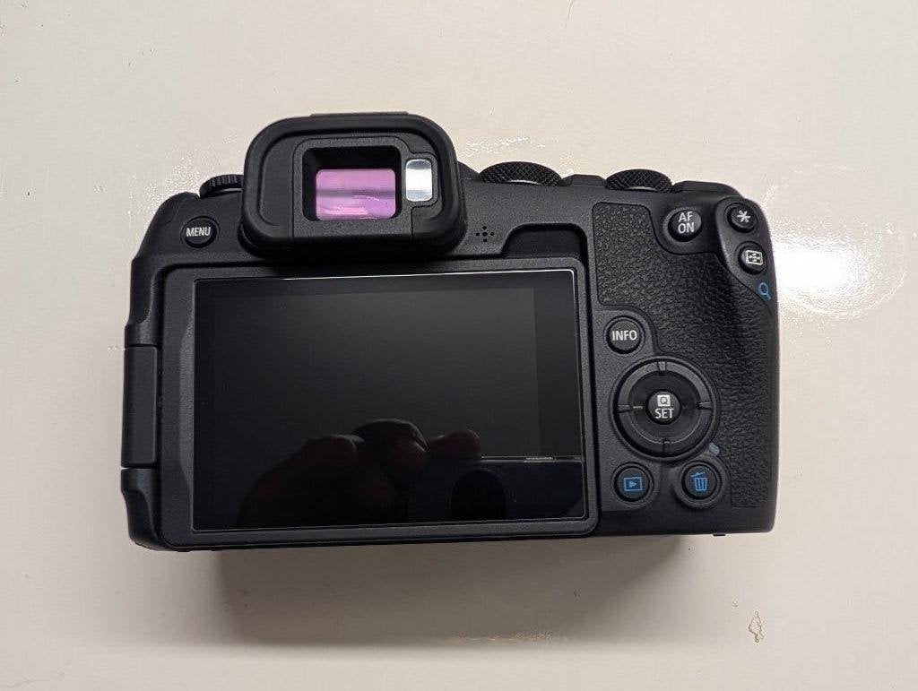 Canon EOS R8 - Full Frame - comme neuf avec cage, Sans zoom optique, Chargeur, Écran inclinable/pivotant, Enlèvement ou Envoi