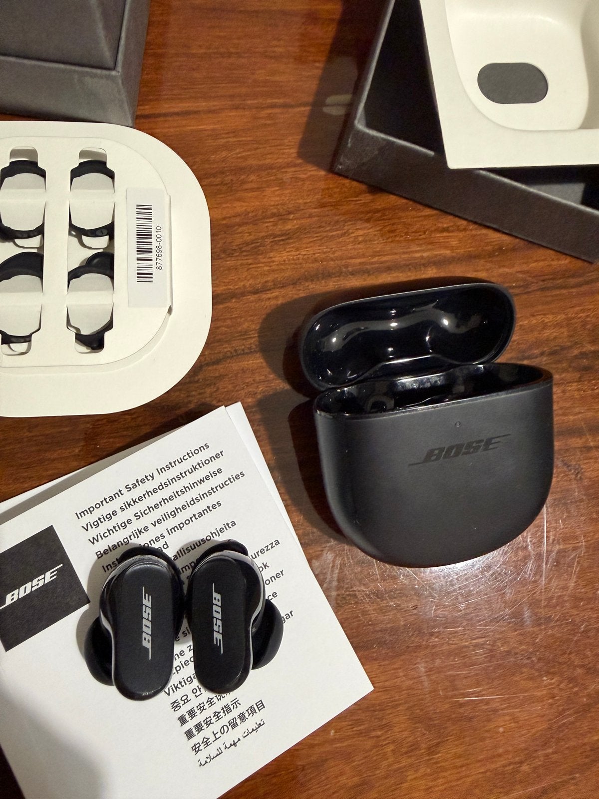 Bose QuietComfort Earbuds, Ophalen
