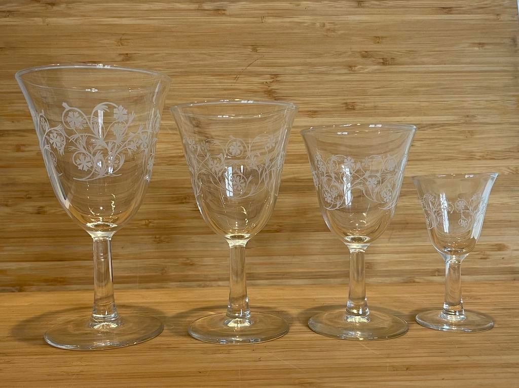 Vintage wijnglazen met bloemenpatroon, Enlèvement, Comme neuf, Autres types