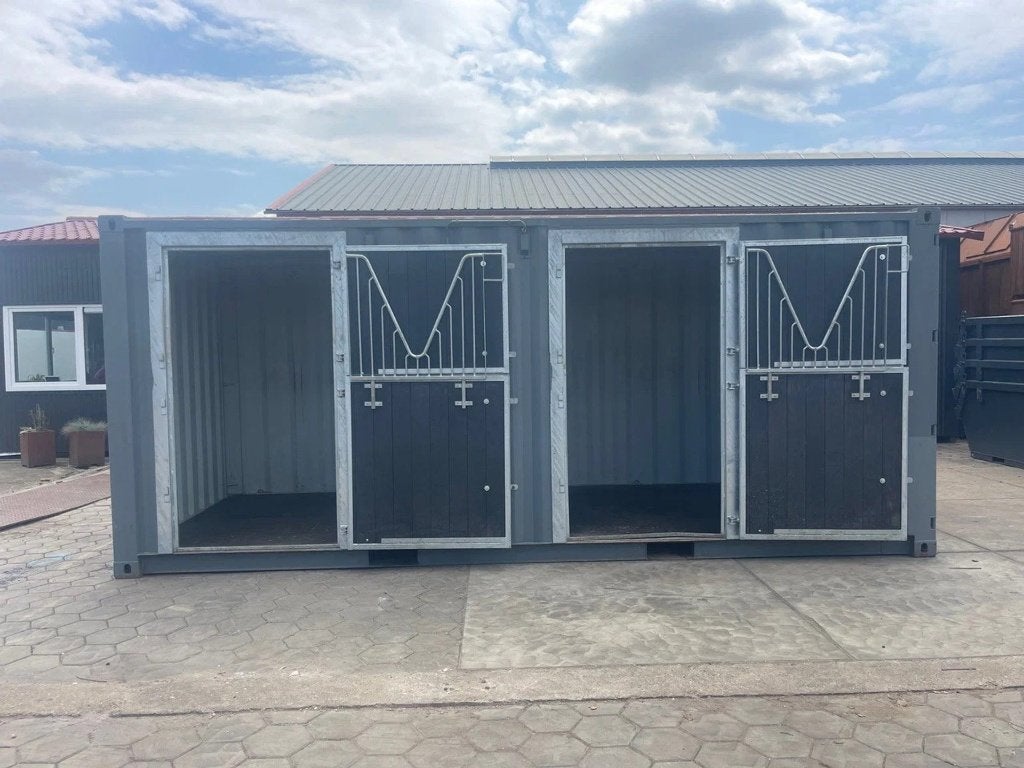 20ft van 40ft paardentransportcontainer, Ophalen of Verzenden