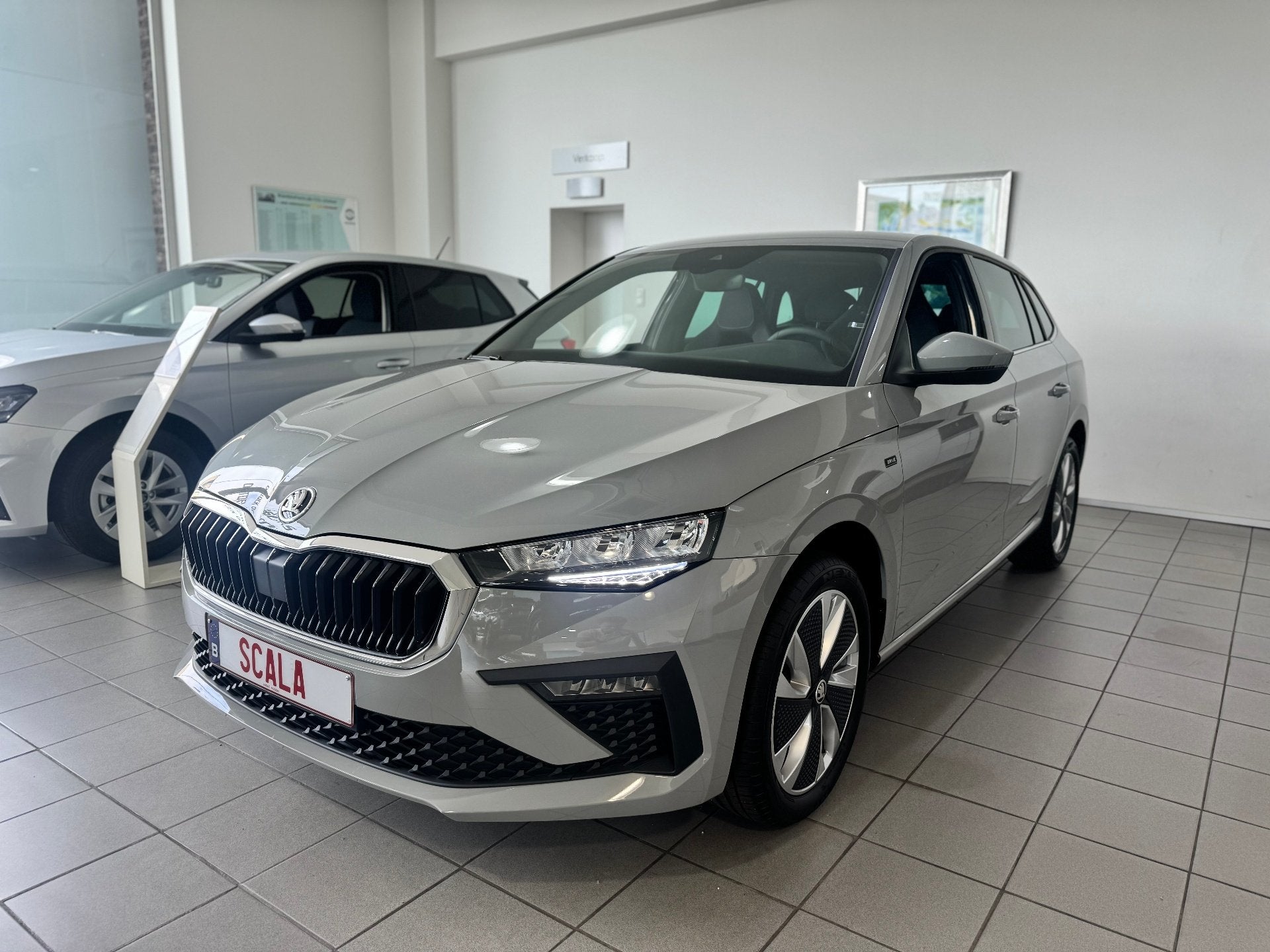 Skoda Scala 1.0 TSI Drive Edition, Neuf, Argent ou Gris, Entreprise, Alcantara