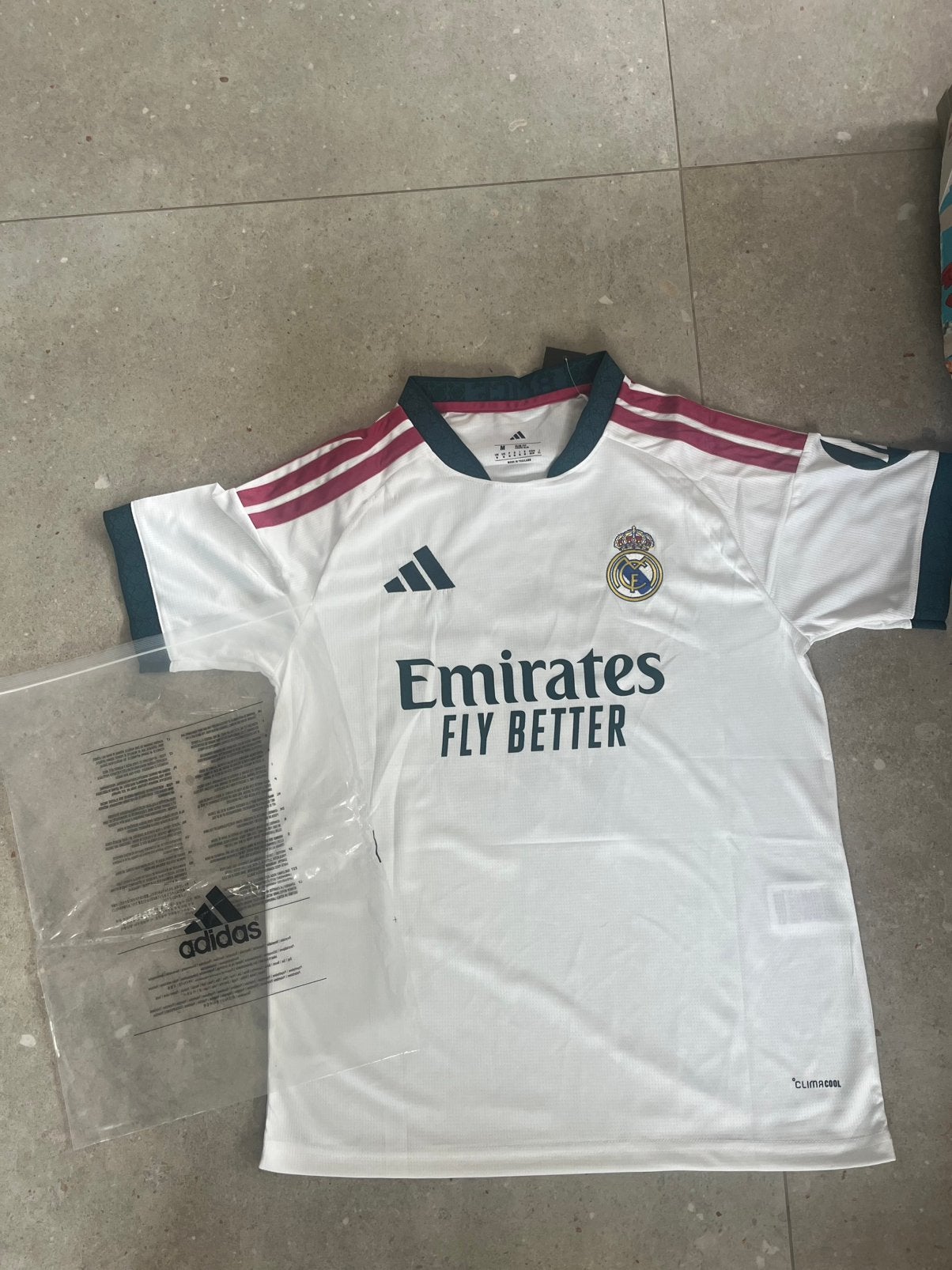 Maillot de football Mbappé 10 du Real Madrid 2026/27, Taille M, Enlèvement ou Envoi, Comme neuf, Maillot