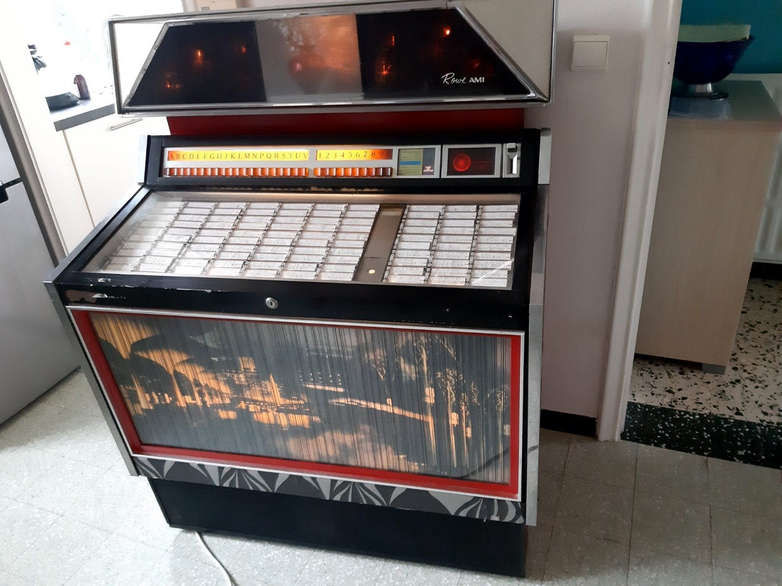 juke box Rowe Ami, Collections, Enlèvement, Ami