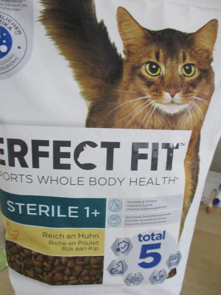 kattenbrokken  GERESERVEERD, Enlèvement ou Envoi, Chat