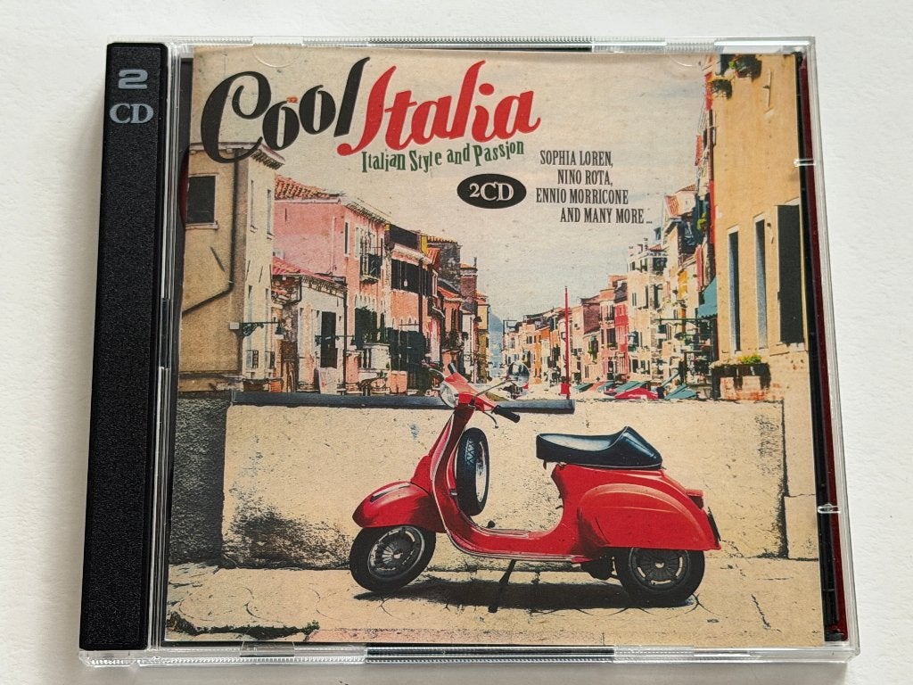 Cool Italia (2-CD) Sophia Loren, Gina Lollobrigida..., Ophalen of Verzenden, Gebruikt, Verzamelalbum, Overige genres