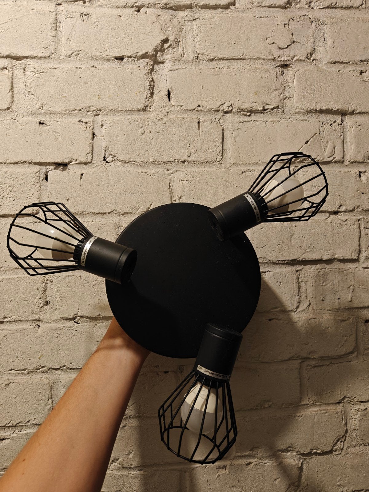 Lamp, Enlèvement