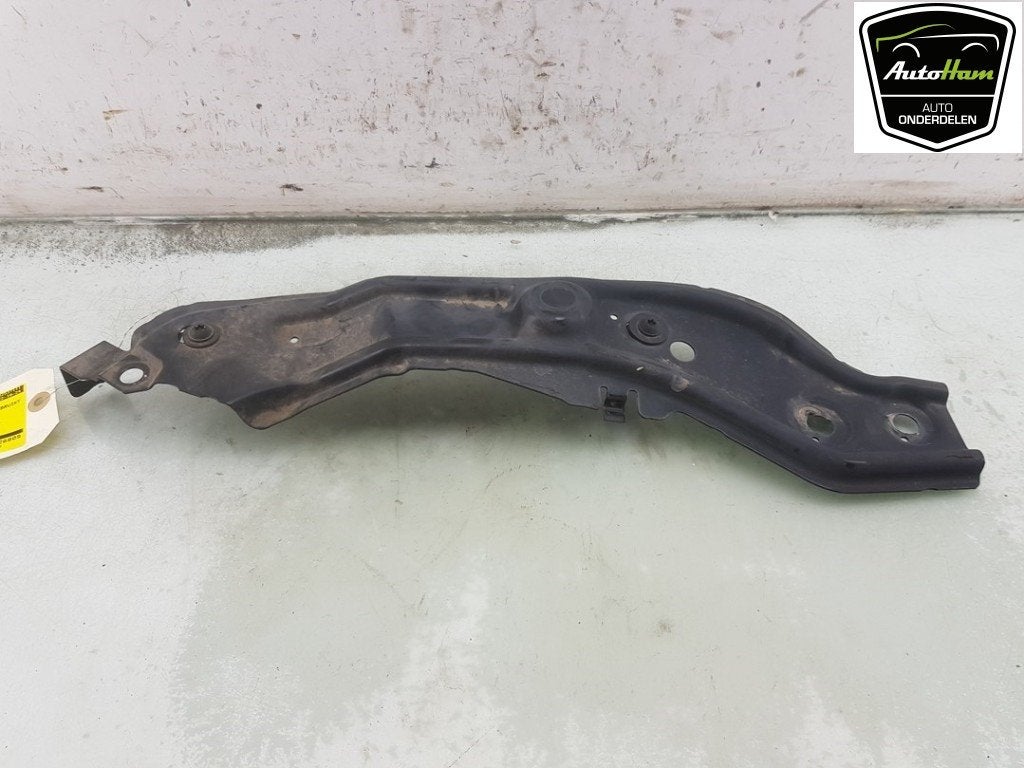 KOPLAMP HOUDER RECHTS Volkswagen Taigo (|2G7805932A|), Gebruikt, Volkswagen
