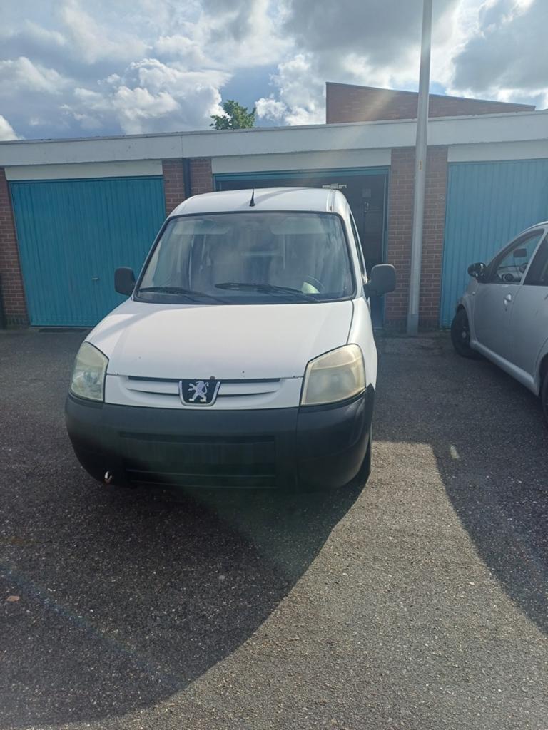 Peugeot partner 2.0l rijd goed lichte vracht, 4 portes, 2 places, Boîte manuelle, Diesel