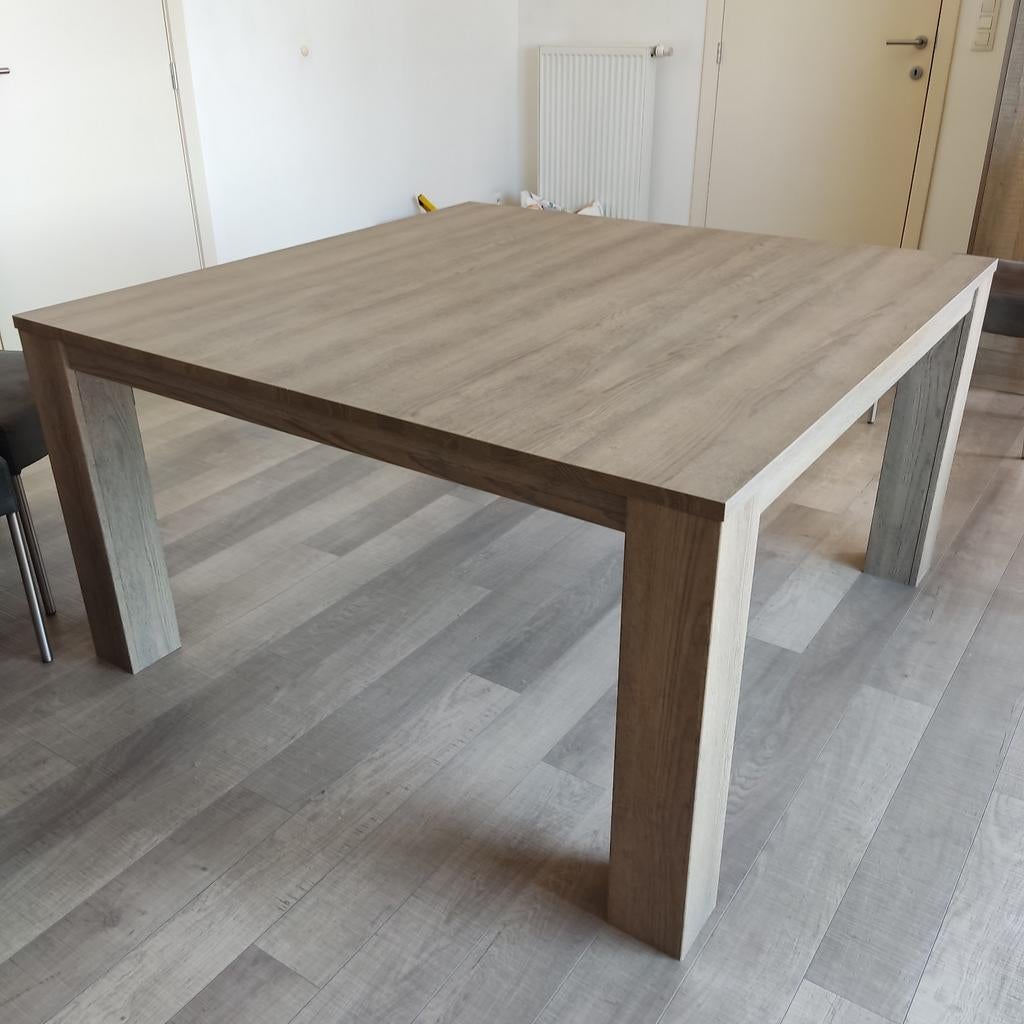 Vierkante tafel 140, Huis en Inrichting, Ophalen