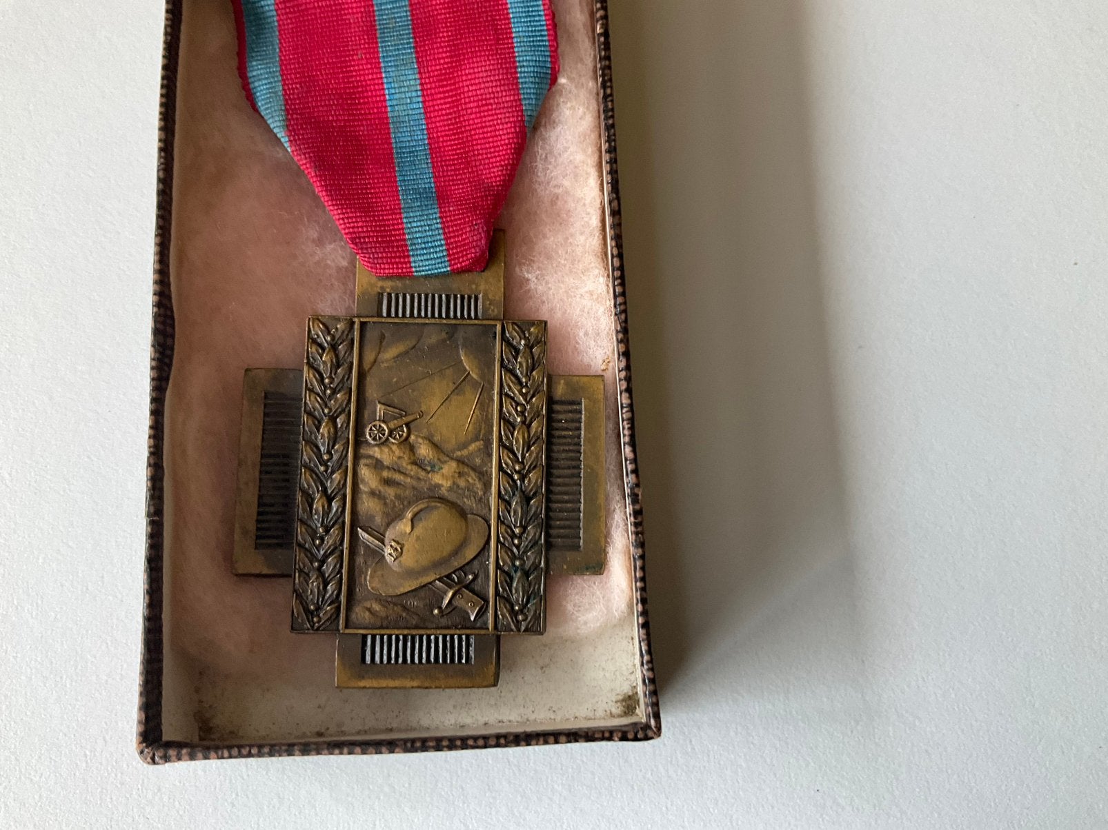 Ereteken / medaille  WO1, Ophalen of Verzenden, Lintje, Medaille of Wings