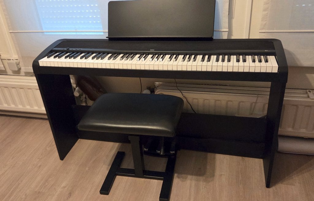 Piano numérique Korg B2 SP Black + Banquette hydraulique, Muziek en Instrumenten, Ophalen, Zo goed als nieuw, 88 toetsen, Korg