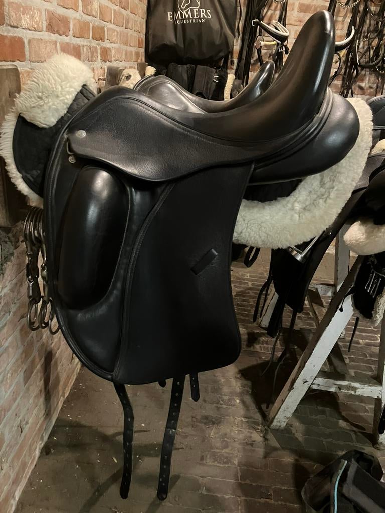 Zeer fijn custom Gemini dressuurzadel, Ophalen, Gebruikt, Dressuur