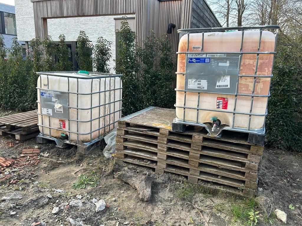 2X IBC tonnen met kraan 1,000L, Tuin en Terras, Regentonnen, Ophalen, Kunststof, Gebruikt, Met kraantje