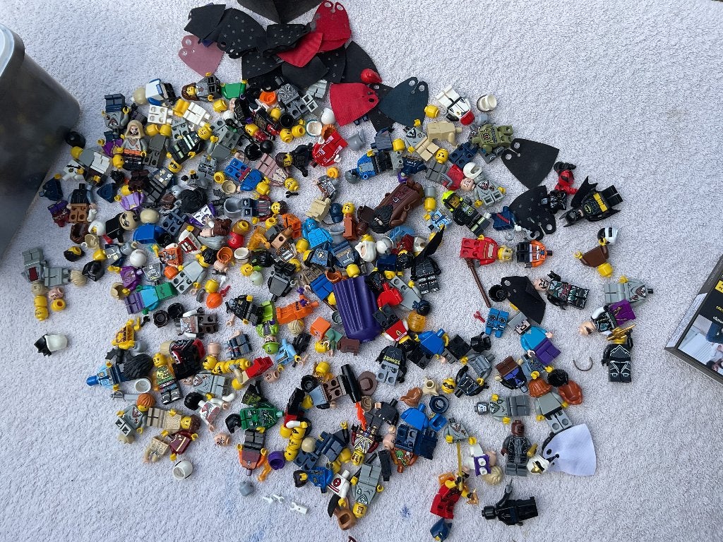 +/- 100 mini figs LEGO. ( Batman, Harry Potter ,StarWars…., Verzamelen, Ophalen, Zo goed als nieuw