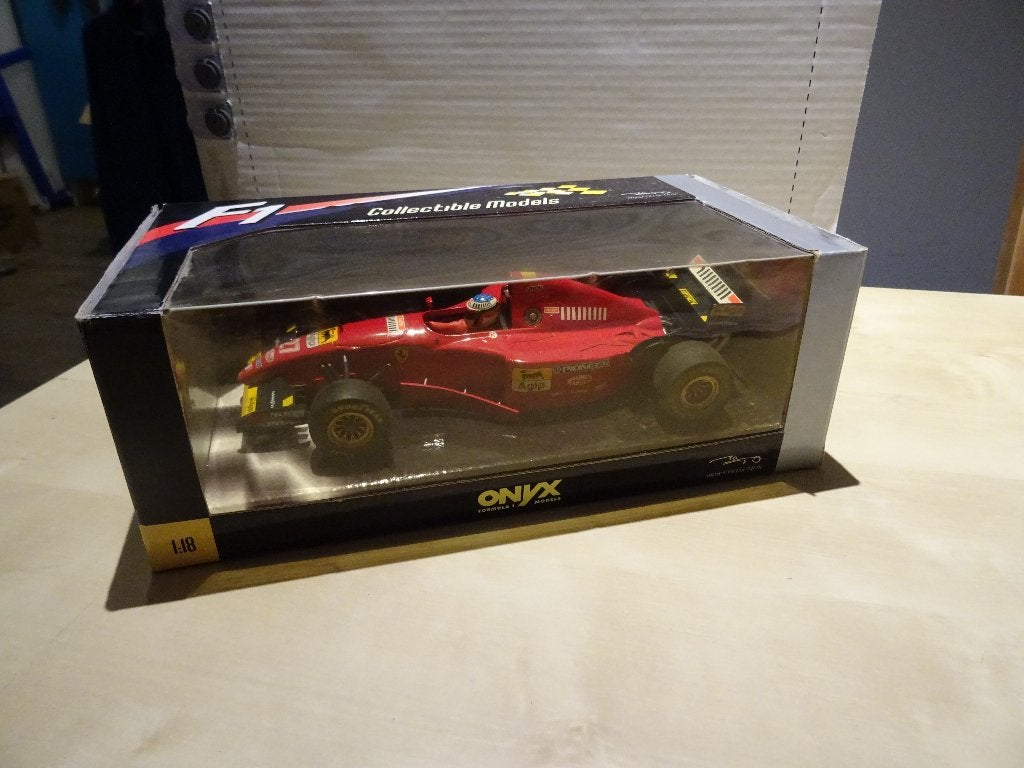 Onyx Ferrari 412 T2 Jean Alesi F1 1:18 6003 — non ouverte, Enlèvement ou Envoi, Comme neuf, Voiture, Autres marques