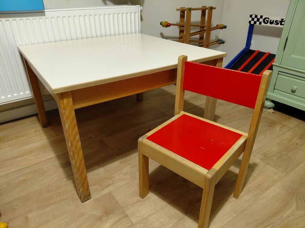 Kleutertafel en stoeltje, Kinderen en Baby's, Kinderkamer | Tafels en Stoelen, Ophalen