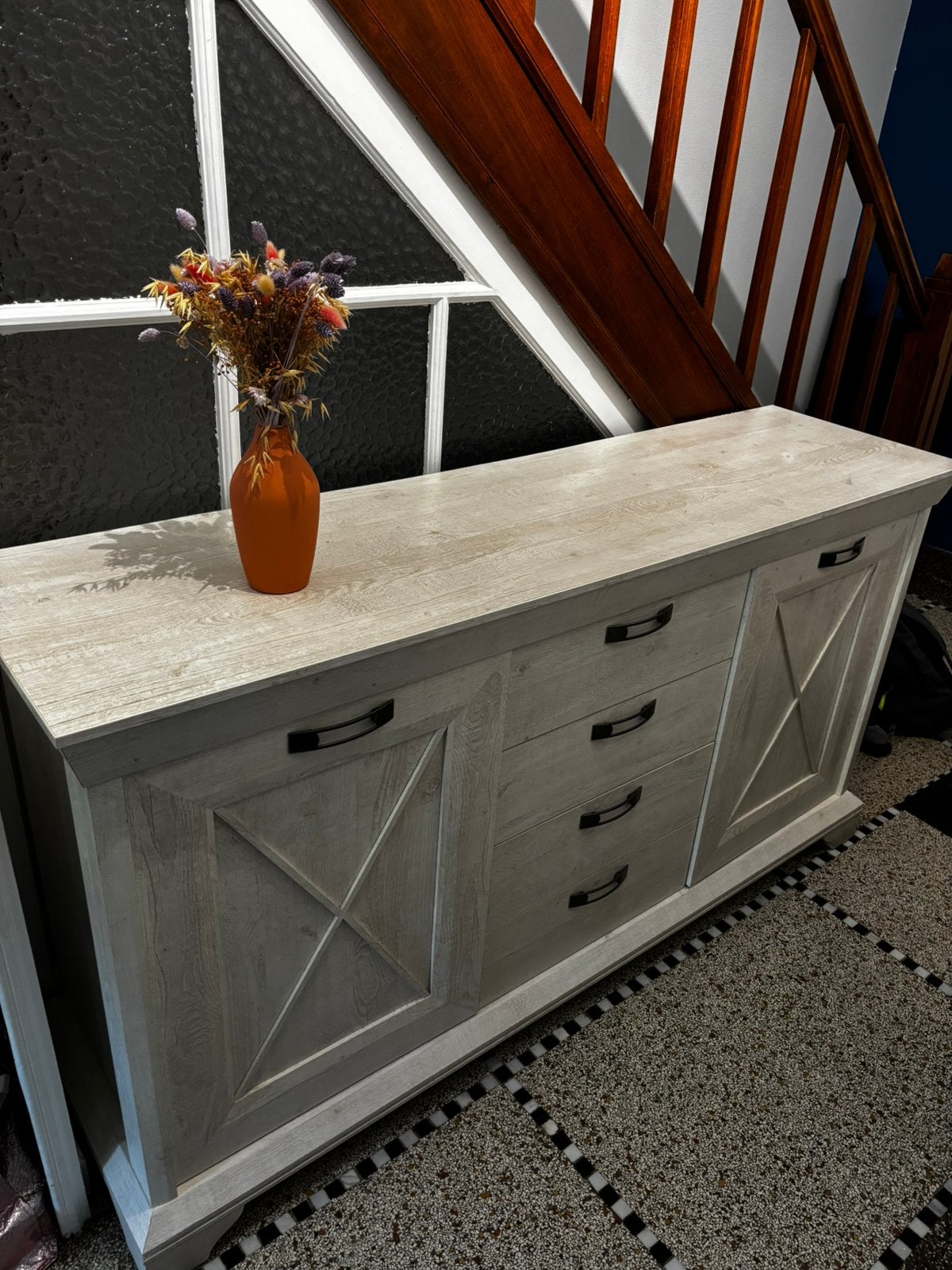 Buffet et vitrine, Enlèvement, Utilisé