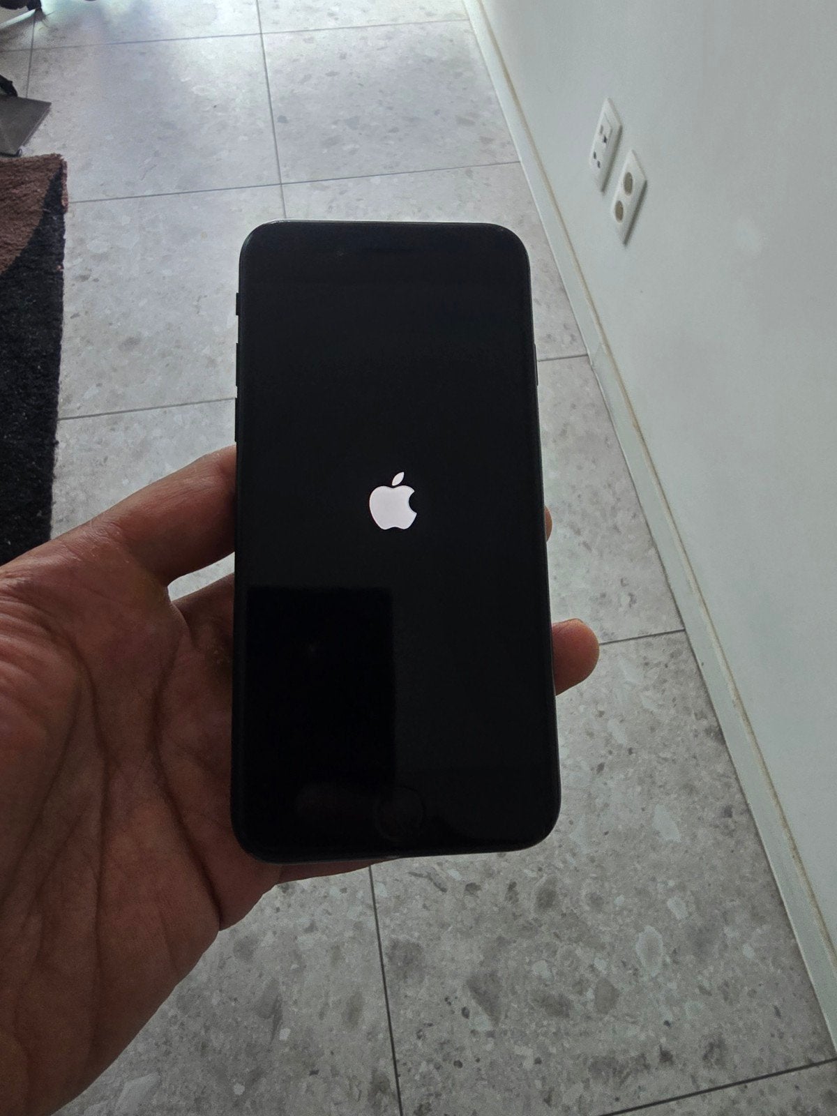 Apple iPhone S3 2020 en bon état | Icloud, Enlèvement ou Envoi