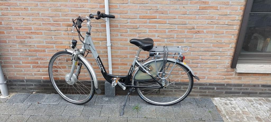 Elektrische fiets vooraandrijving batterij defect, Fietsen en Brommers, Elektrische fietsen, Ophalen