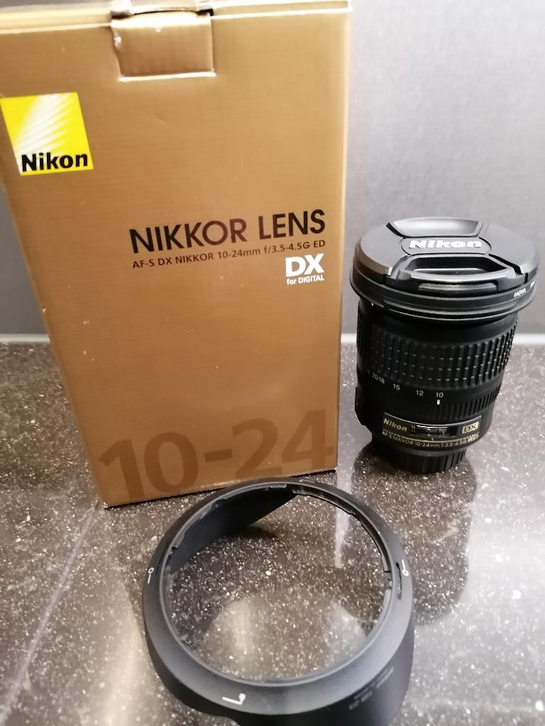 Nikon AF-S DX 10-24 f/3,5-4.5, Ophalen, Zo goed als nieuw, Groothoeklens, Zoom