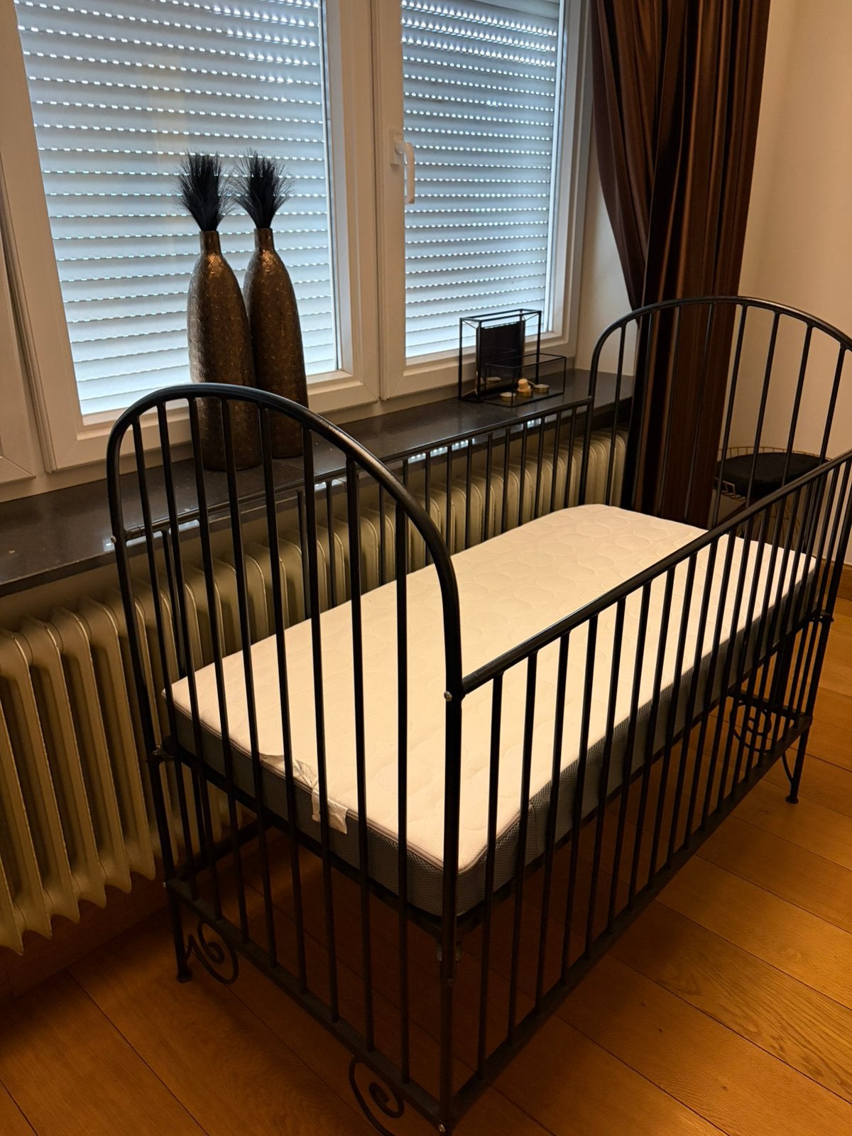 Ledikant met matras, Ophalen, Zo goed als nieuw, Ledikant