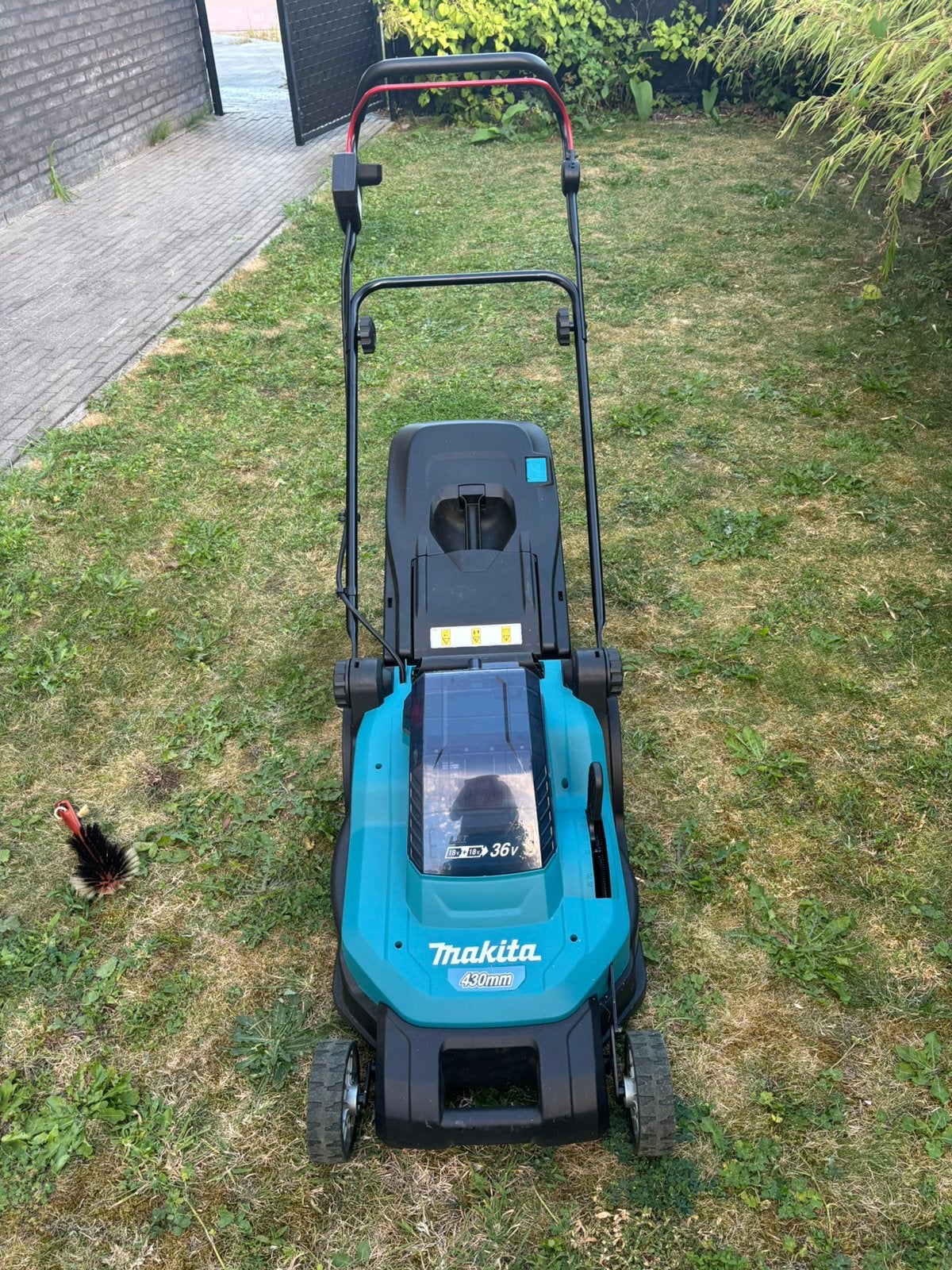 Grasmachine makita dlm 432, Tuin en Terras, Ophalen, Gebruikt, 40 t/m 49 cm, Accu-grasmaaier