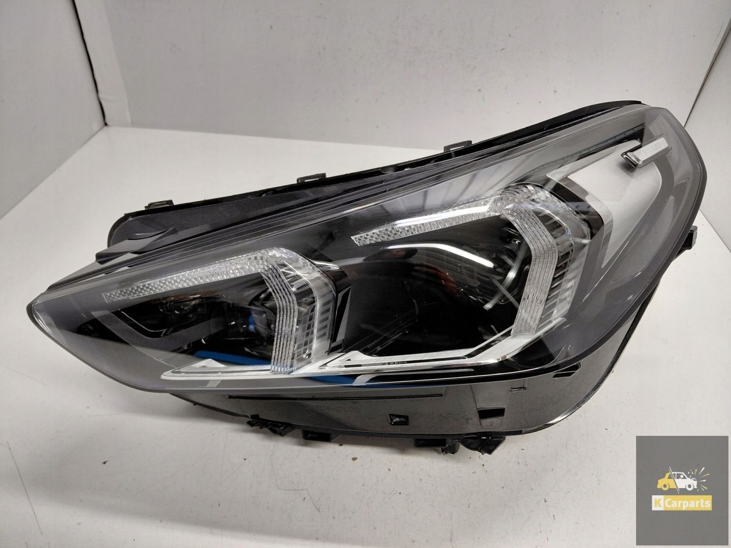 5A5BD47, BMW X1 U11 Full Led linkerlamp Ideaal, Petuelring 130
80788  Munich, DE, Gebruikt, Info@bmw.de, BMW