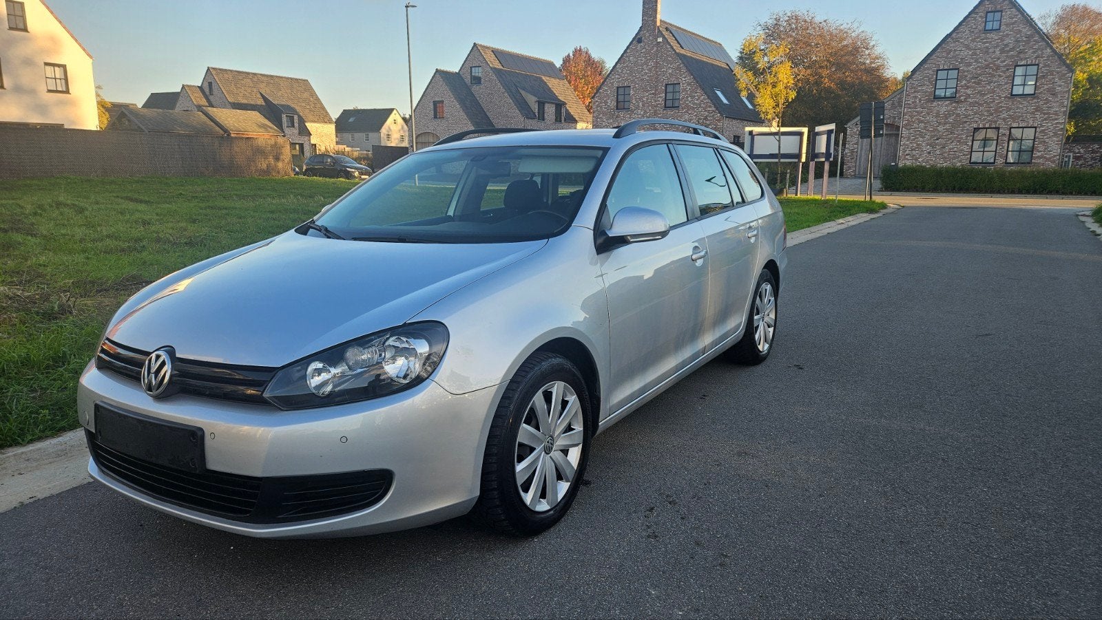 VOLKSWAGEN GOLF 6 VARIANT*EURO5*2011*, Auto's, Voorwielaandrijving, Euro 5, Stof, Zwart