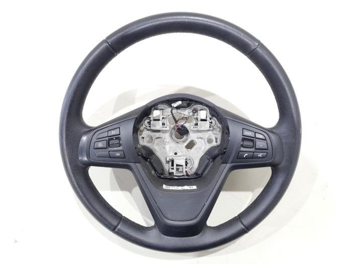Volant d'un BMW 2-Serie, -, 3 mois de garantie, Utilisé, -