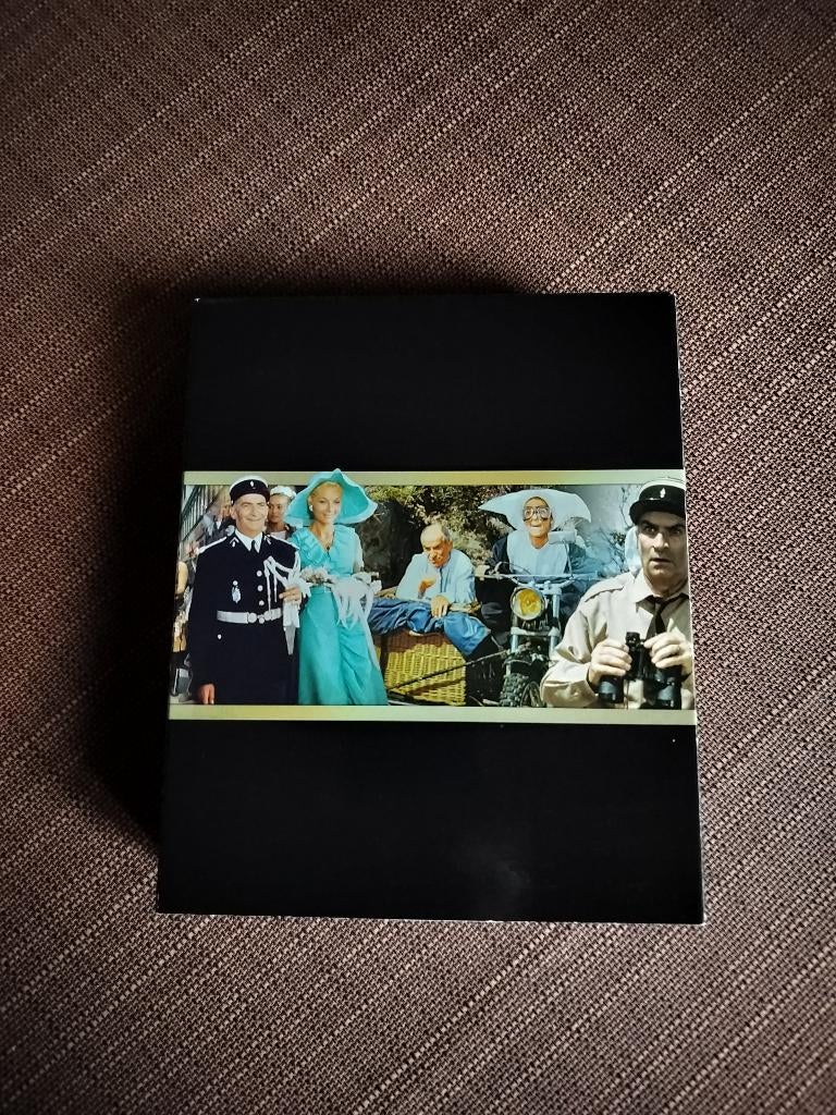 DVD Coffret Intégrale Les Gendarmes (Louis de Funès), Enlèvement ou Envoi, Tous les âges, Coffret, Comme neuf
