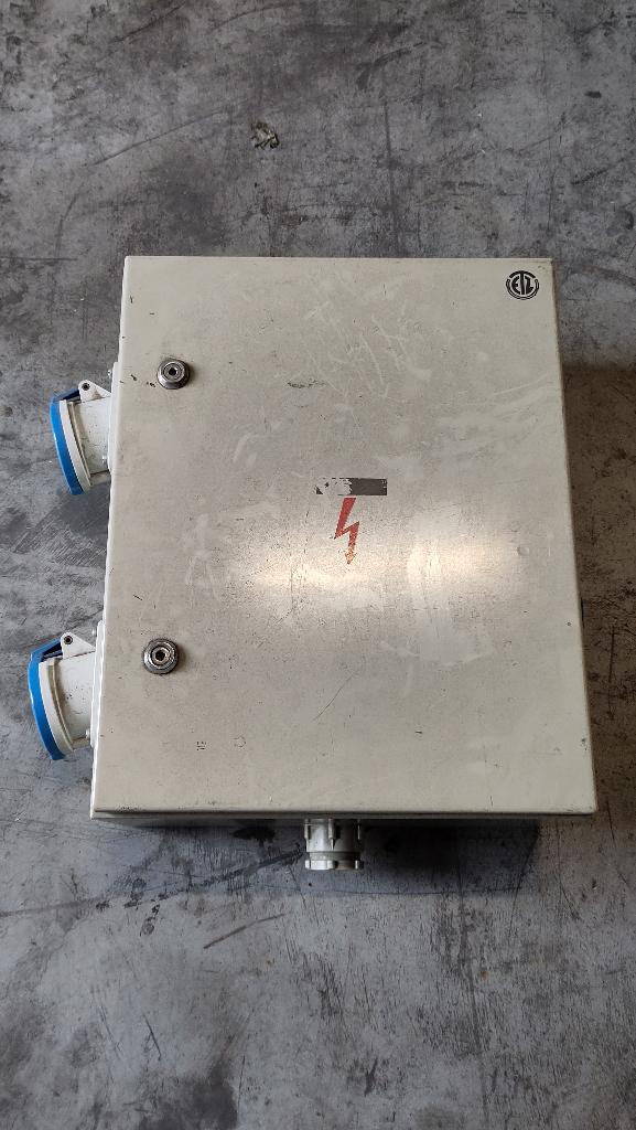 Industriële elektrische verdeel- en noodstopkast, Ophalen, Nieuw, Stopcontact