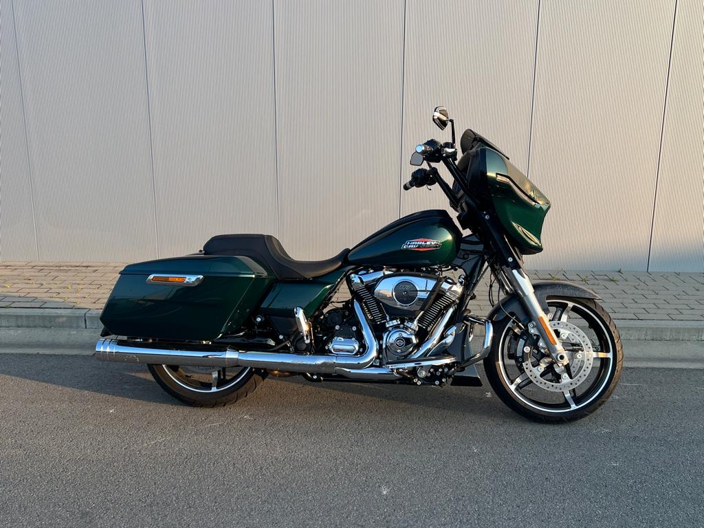 STREET GLIDE - Dr. Jekkil en Mr Hyde - 21% BTW -, Motoren, Motoren | Harley-Davidson, 2 cilinders, Chopper, Bedrijf, 1900 cc