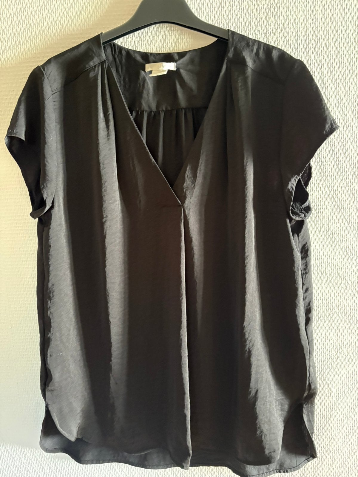 Zwart tshirt, Ophalen of Verzenden, Zo goed als nieuw, Zwart