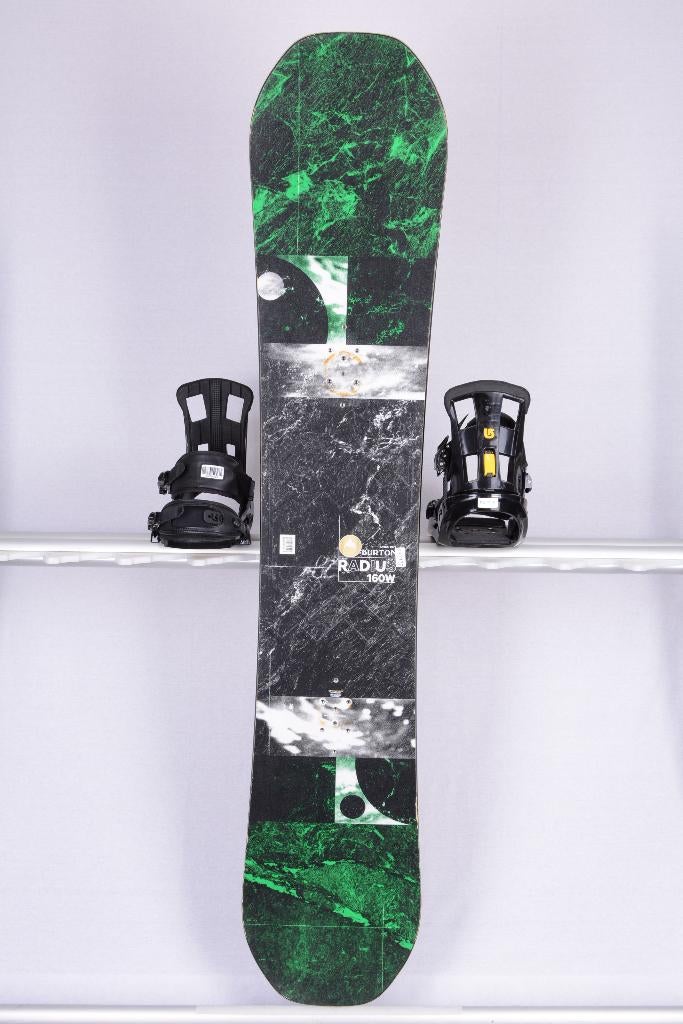 Snowboard 160 BURTON RADIUS WIDE, noir/vert, Enlèvement ou Envoi, Utilisé, Fixations