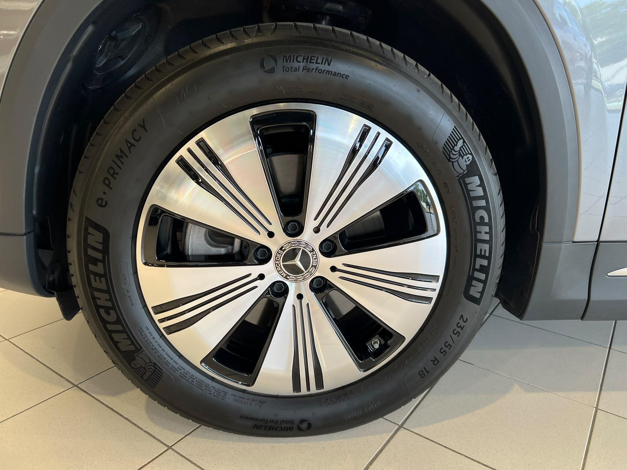 Mercedes-Benz EQA 250+ Business Line DOSSIER 9150, Auto's, Stof, Gebruikt, 5 deurs, 140 kW