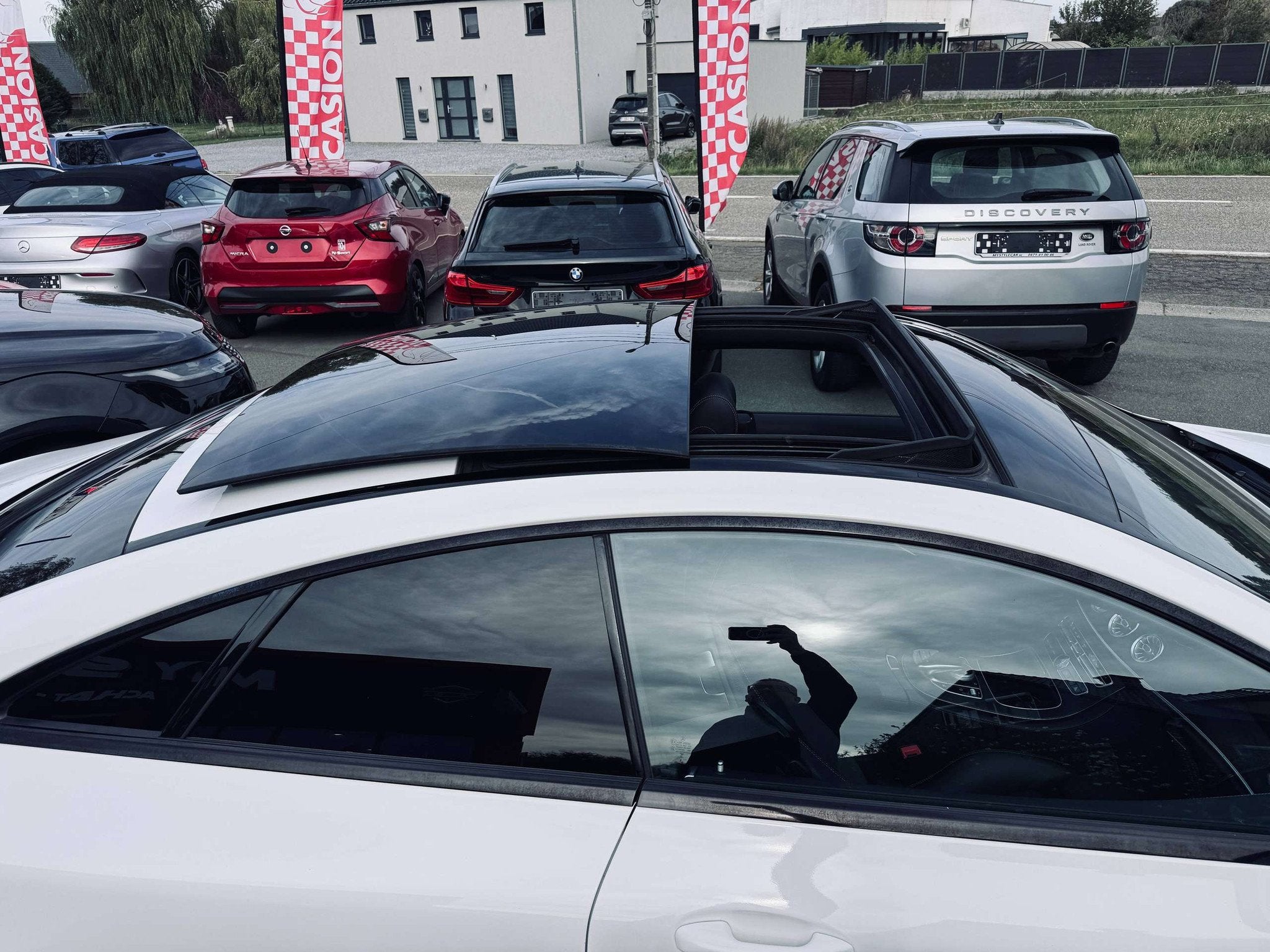 Mercedes-Benz E-Klasse 200 Coupe E 200 4-Matic Pack Amg, Gar, Autos, Cuir, Achat, Entreprise, Noir