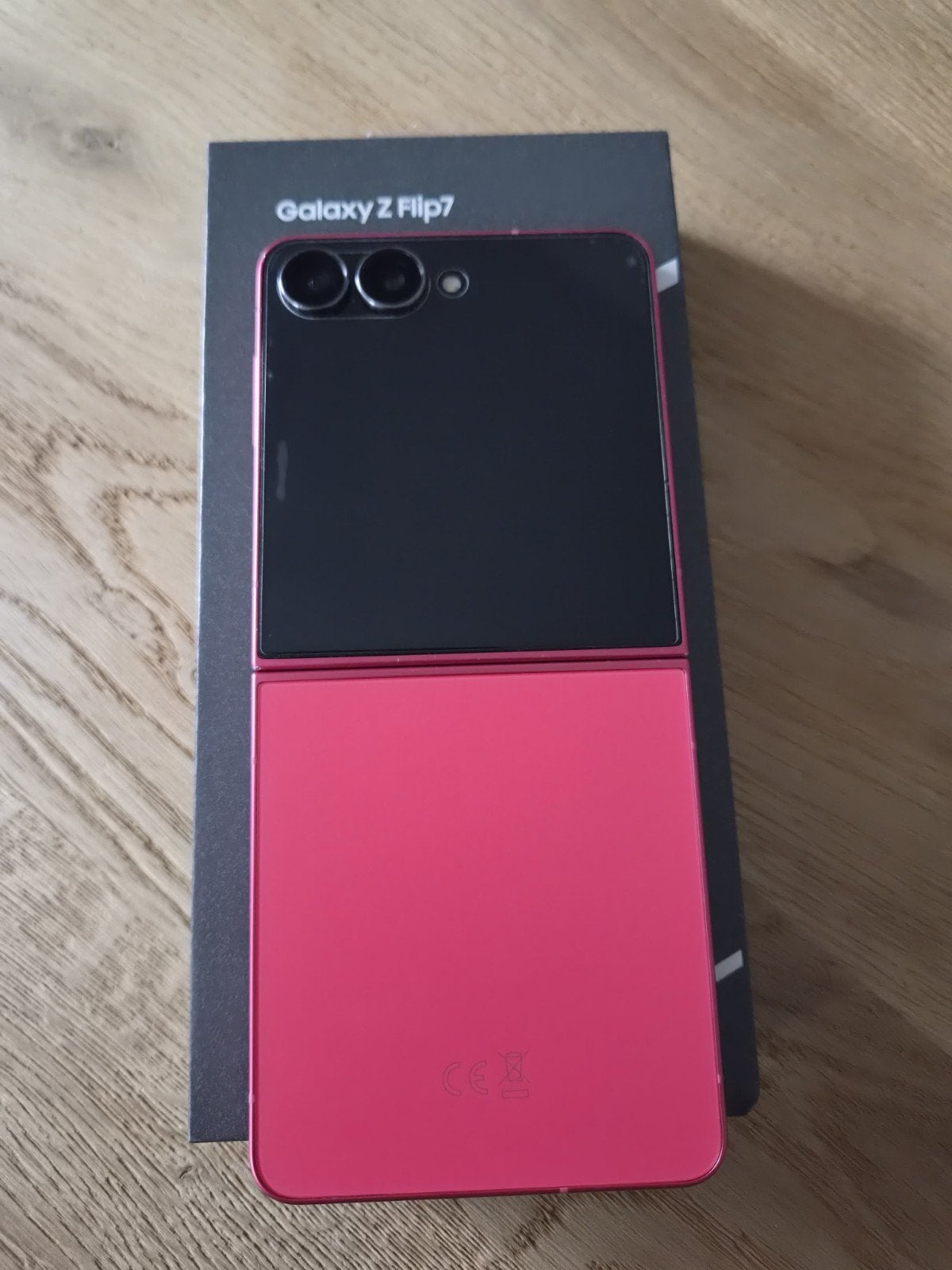 Samsung Z Flip 7 CORAL RED 256Gb, Télécoms, Téléphonie mobile | Samsung, Comme neuf, Galaxy Z Flip, 256 GB, Sans abonnement, Sans simlock