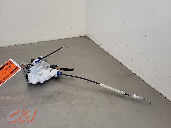 Serrure portière mécanique 2portes droite d'un Fiat Doblo, -, 3 mois de garantie, Utilisé, Fiat