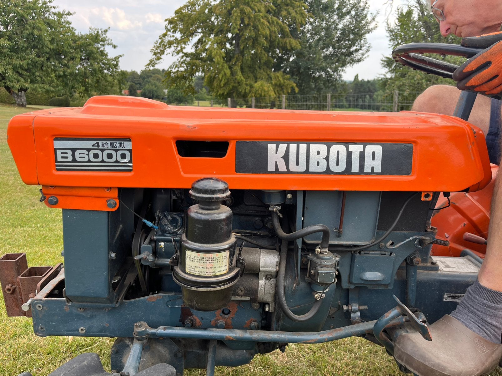 Mini tractor Kubota, Ophalen