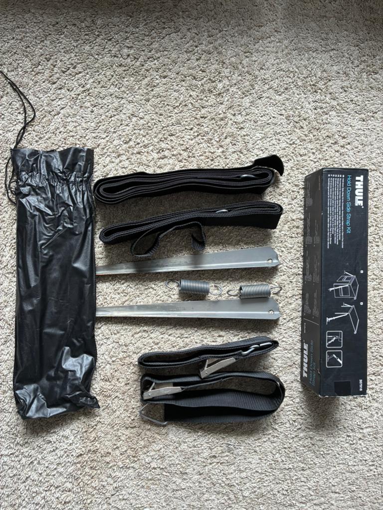 Thule Hold Down Side Strap Kit 307916, Enlèvement, Utilisé
